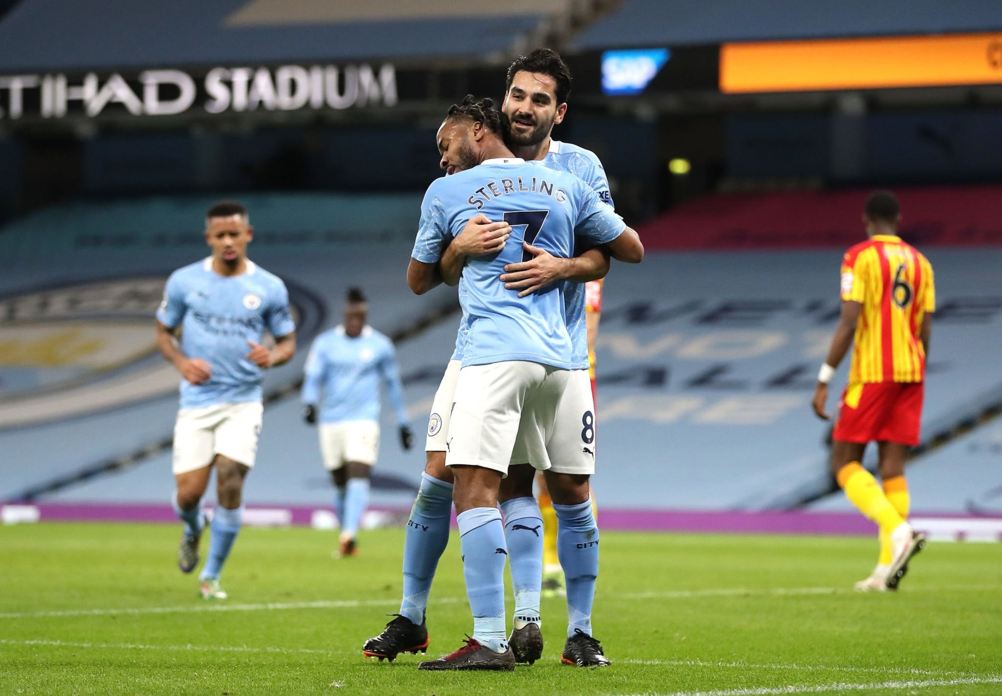 劲敌的比赛 劲敌的比赛